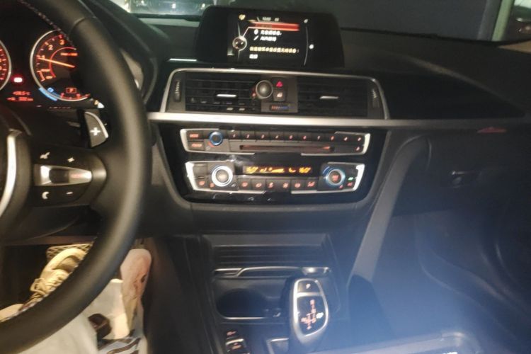 BMW 3 Series 2017 #13 BMW 3 Series 2017 car image #13