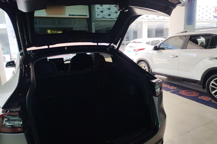 Tesla Model Y 2023 #19 Tesla Model Y 2023 car image #19