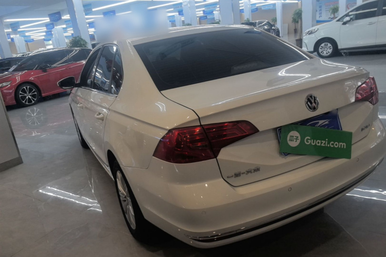 Volkswagen Bora 2017 #5 Volkswagen Bora 2017 car image #5