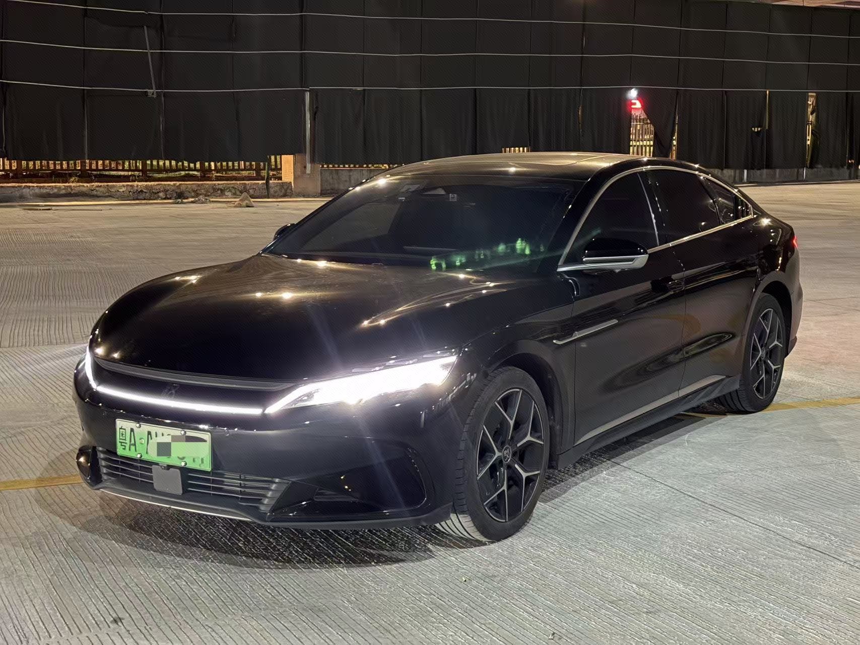 BYD Han 2024 صورة سيارة 