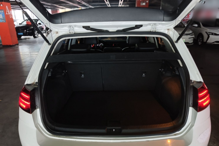 Volkswagen Golf 2018 #21 Volkswagen Golf 2018 car image #21