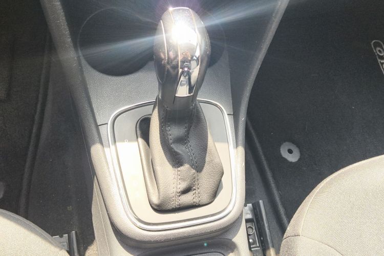 Volkswagen Polo 2017 صورة سيارة #14