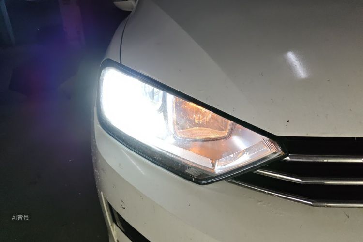 Volkswagen Golf 2019 car image #8