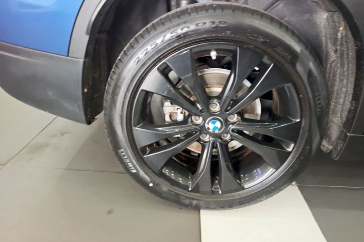 BMW X1 2020 car image #10