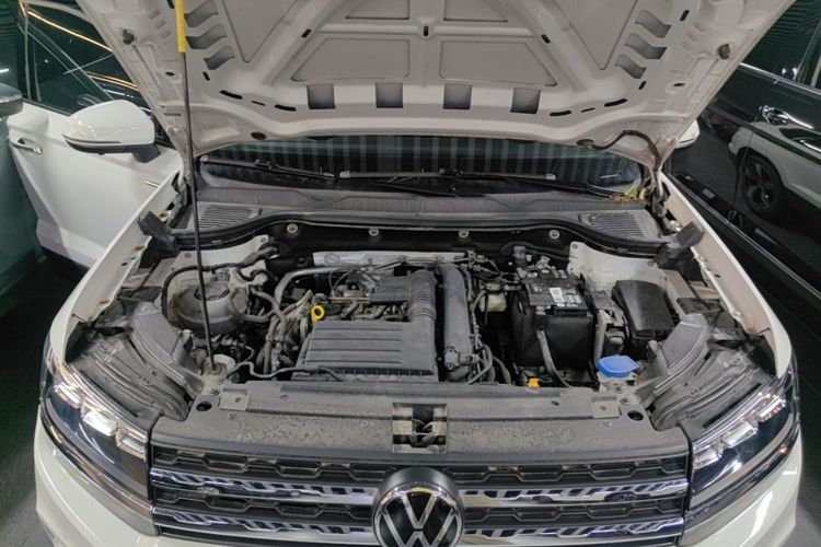 Volkswagen Tharu 2021 car image #20
