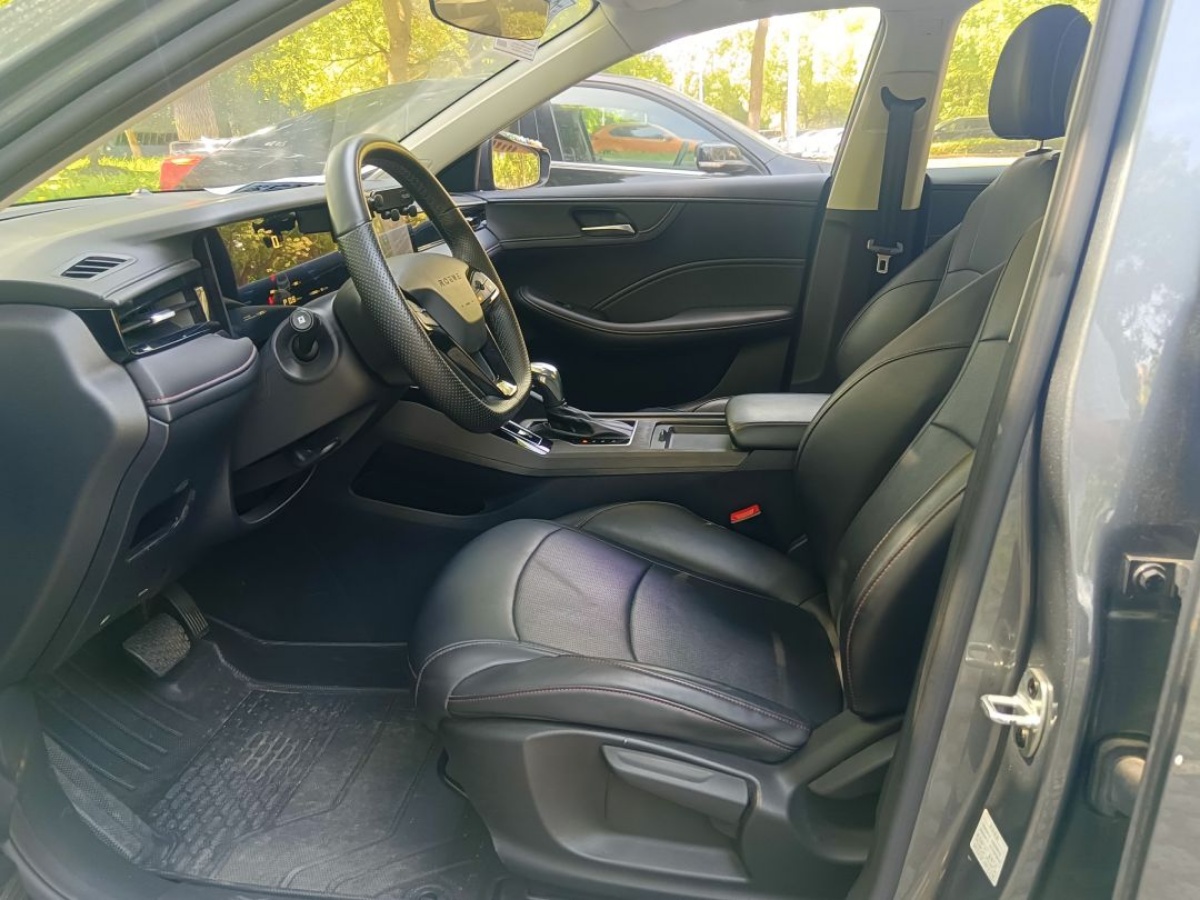 Roewe i5 2023 #2 Roewe i5 2023 car image #2