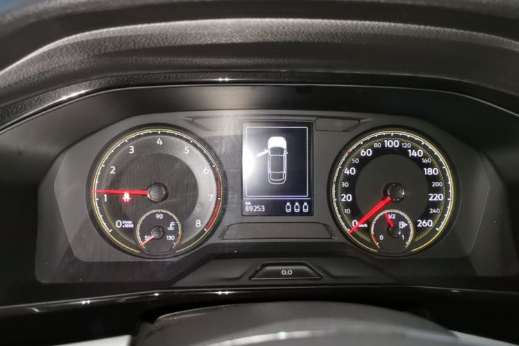 Volkswagen Lavida 2018 car image #12