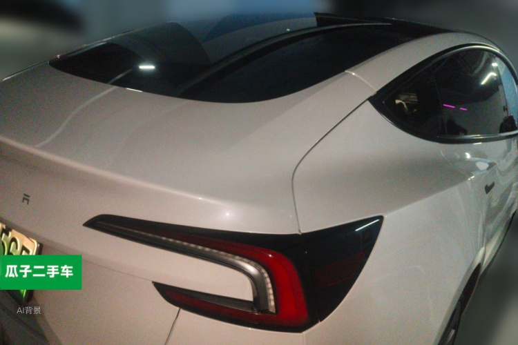 Tesla Model 3 2023 car image #5