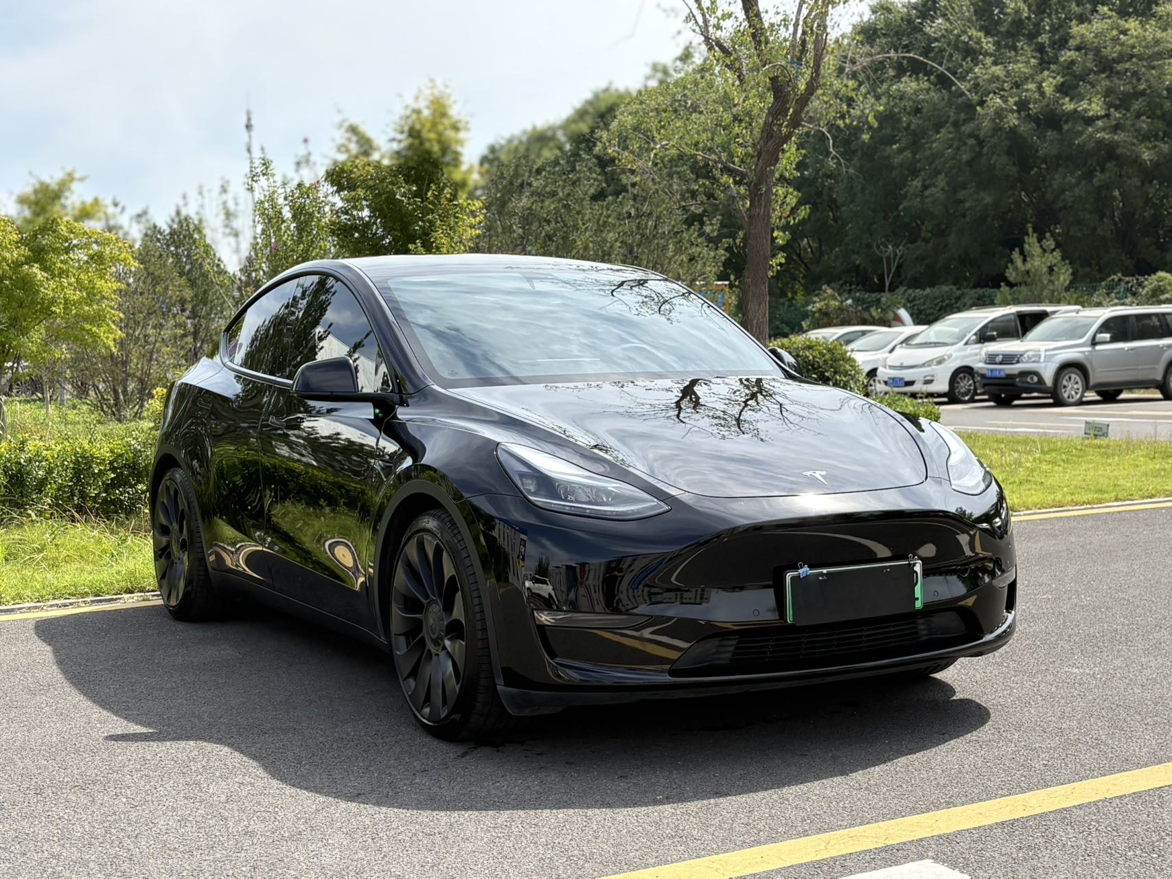 Tesla Model Y 2022 #3 Tesla Model Y 2022 car image #3