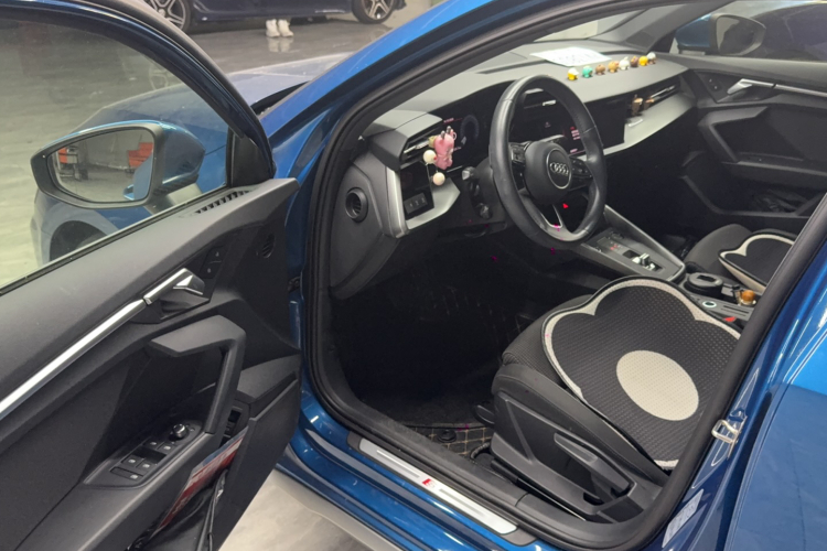 Audi A3 2021 immagine di auto #16