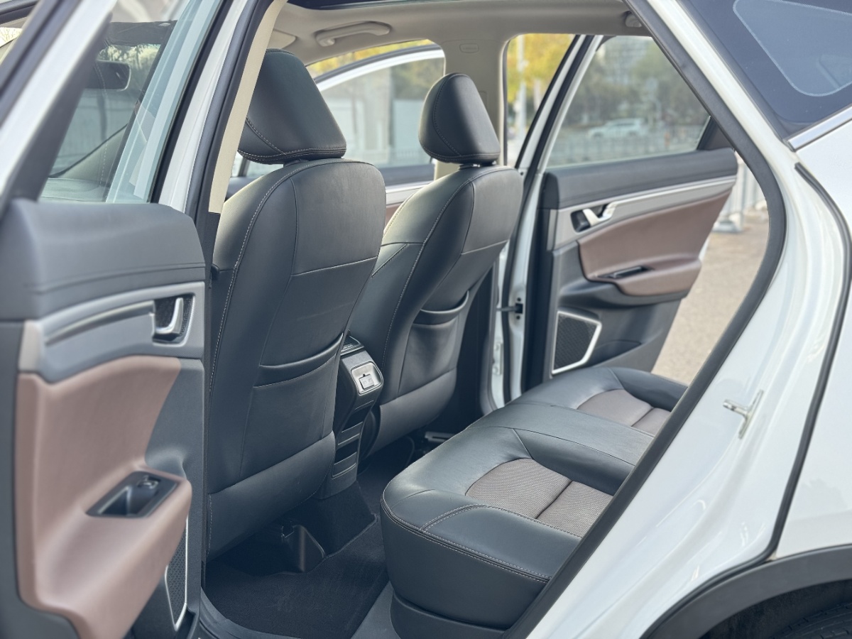GEELY Emgrand GS 2018 #6 GEELY Emgrand GS 2018 car image #6
