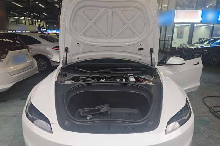 Tesla Model 3 2024 #22 Tesla Model 3 2024 car image #22