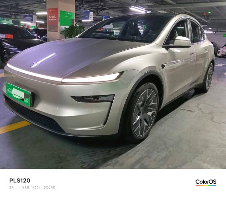 Tesla Model Y 2026 car image 