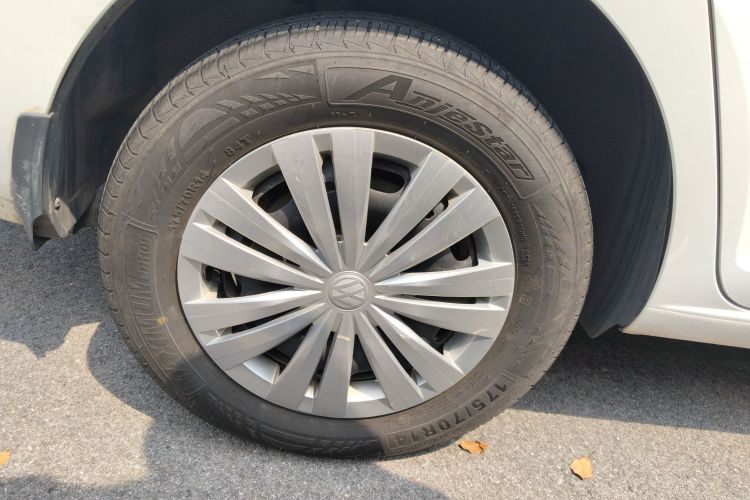 Volkswagen Santana 2019 car image #10