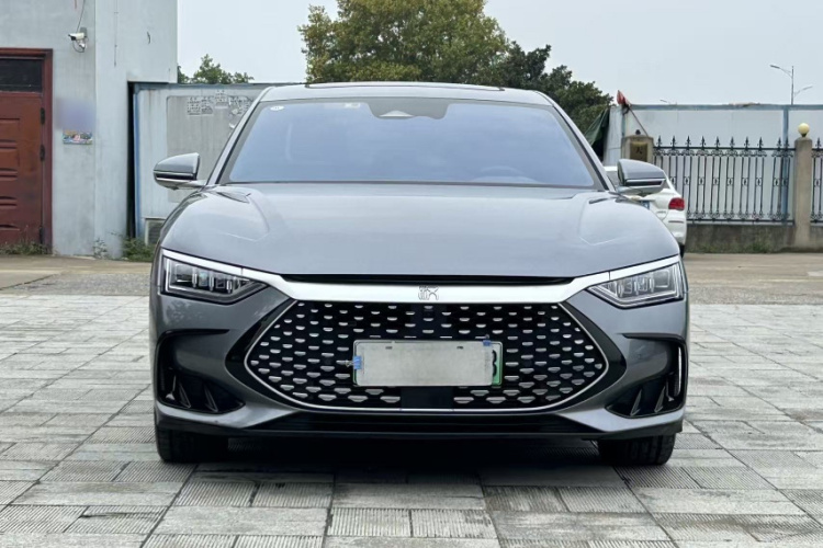 BYD Han 2023 car image #3
