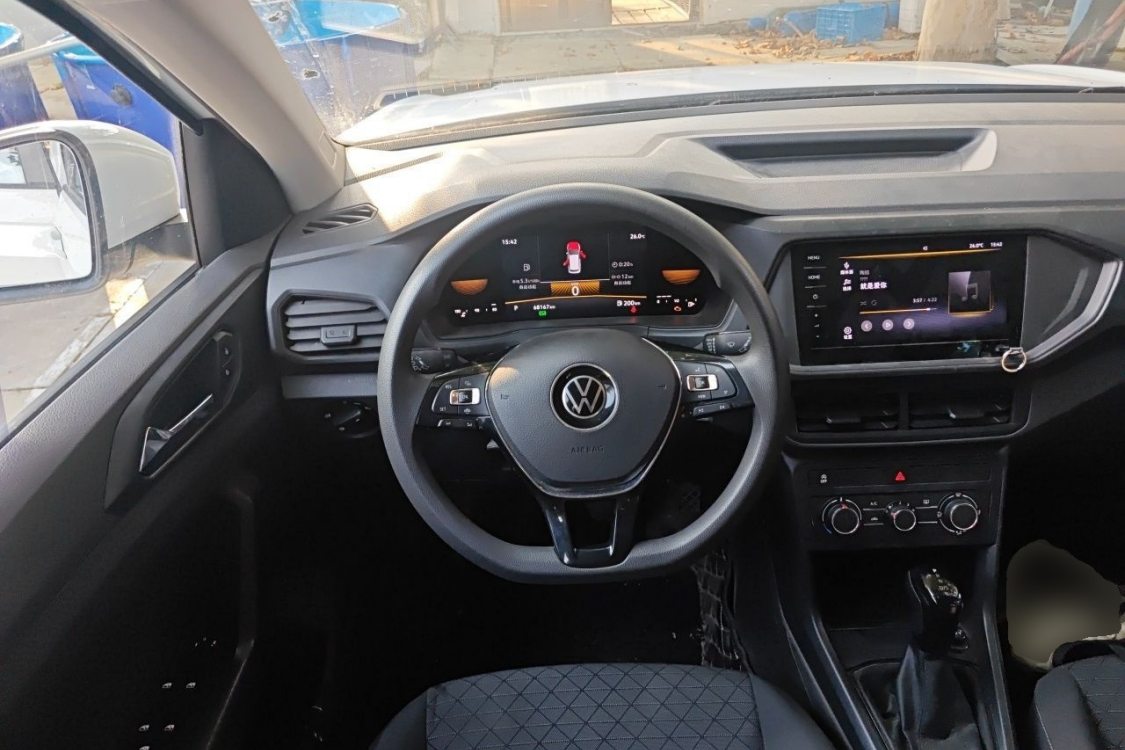 Volkswagen T-Cross 2023 #22 Volkswagen T-Cross 2023 car image #22