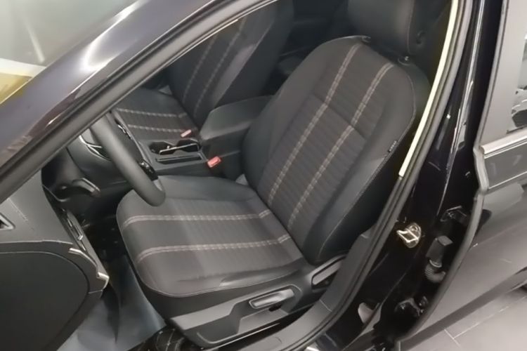 Volkswagen Lavida 2019 #15 Volkswagen Lavida 2019 car image #15