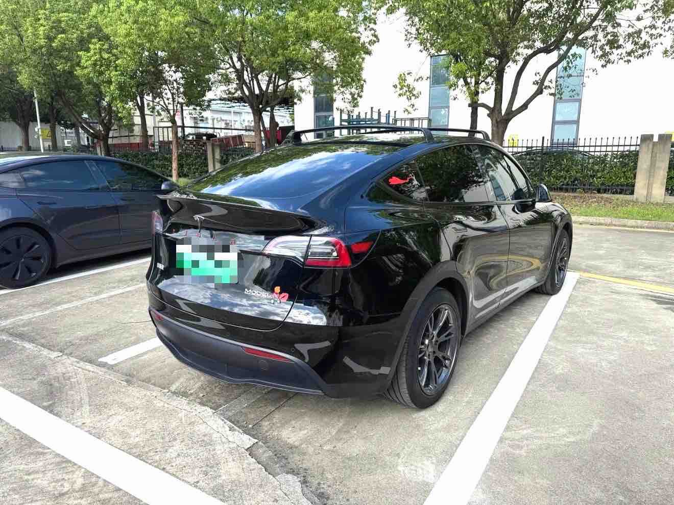 Tesla Model Y 2024 car image #4