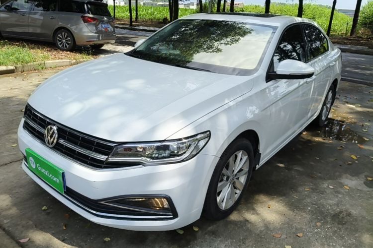 Volkswagen Bora 2020 immagine di auto #2