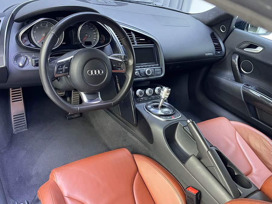 Audi R8 2009 car image #19