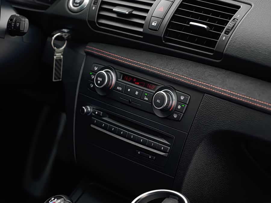 BMW 1 Series M 2012 #19 BMW 1 Series M 2012 car image #19