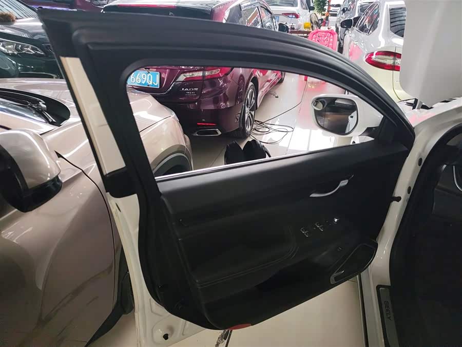 GEELY Ulion New Energy 2021 car image #19