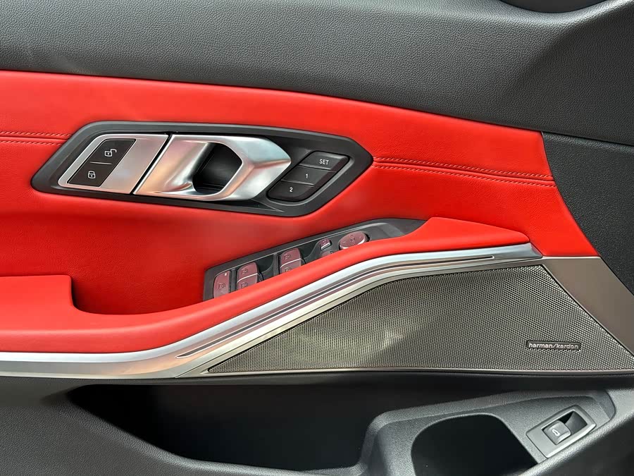 BMW M3 2022 immagine di auto #19