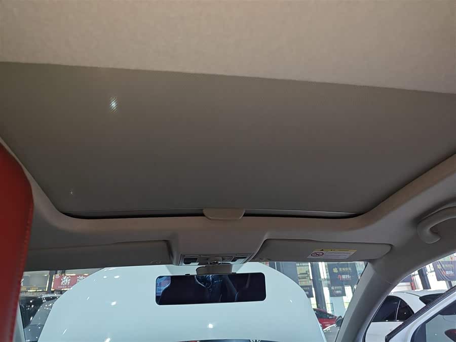 Volkswagen up! 2015 immagine di auto #19