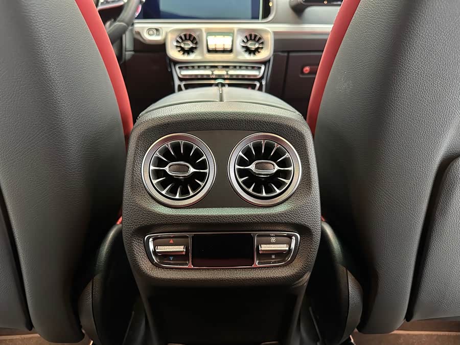 Mercedes-Benz car image #19