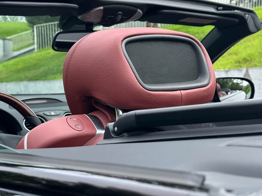 Mercedes-Benz SL Class 2009 car image #19