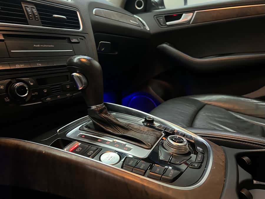 Audi Q5 (Imported) 2011 car image #19