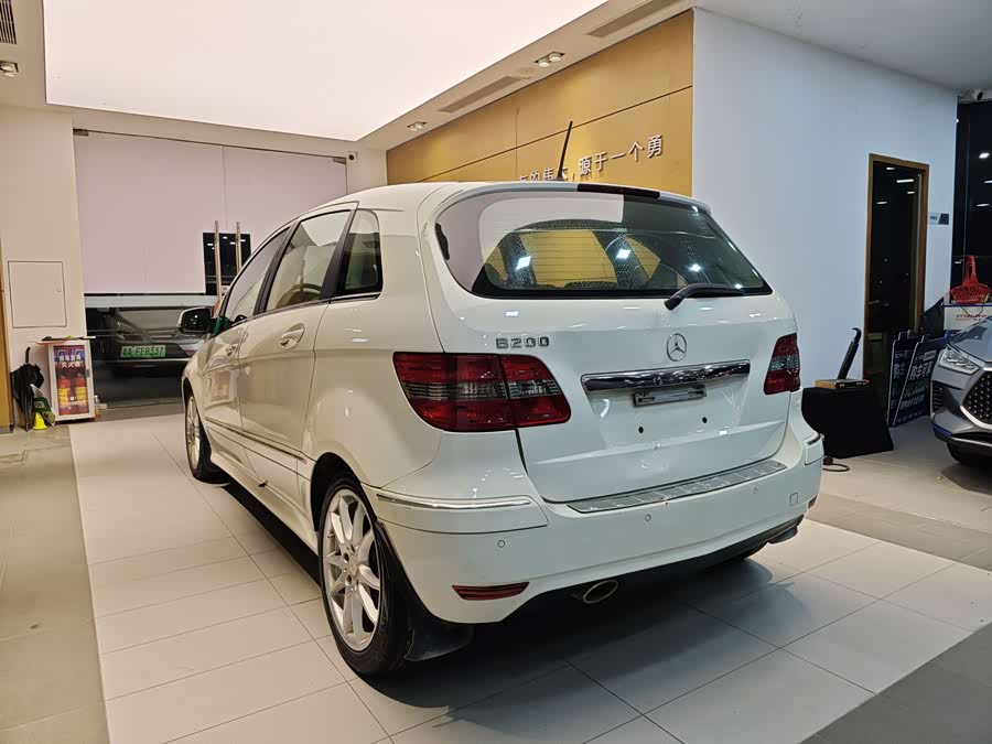 Mercedes-Benz B Class 2010 #19 Mercedes-Benz B Class 2010 car image #19