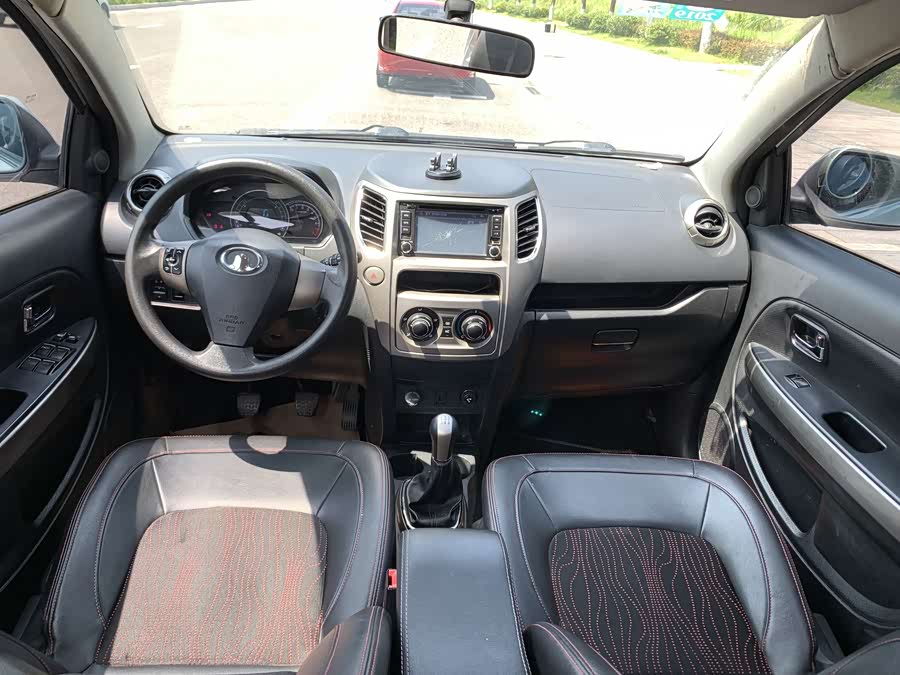 Great Wall M4 2012 صورة سيارة #19