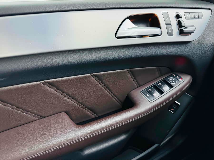 Mercedes-Benz M AMG 2013 #19 Mercedes-Benz M AMG 2013 image de voiture #19