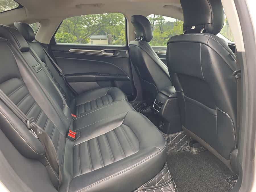 Ford Mondeo 2019 #19 Ford Mondeo 2019 car image #19