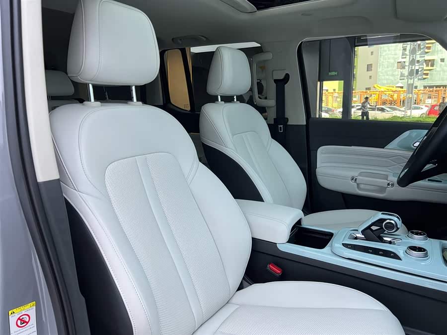 Tank 300 New Energy 2024 #19 Tank 300 New Energy 2024 car image #19