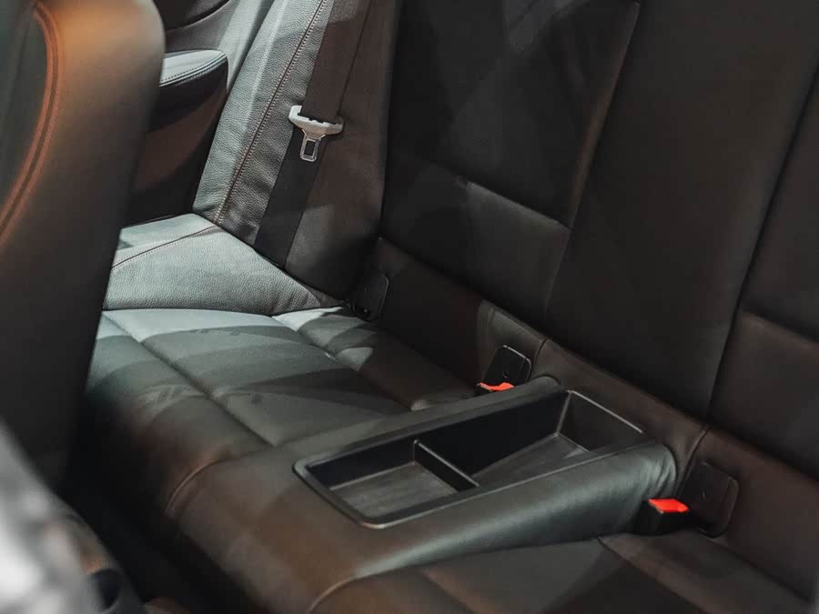 BMW 1 Series M 2012 car image #19