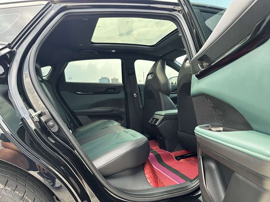 Changan UNI-V iDD 2024 صورة سيارة #19