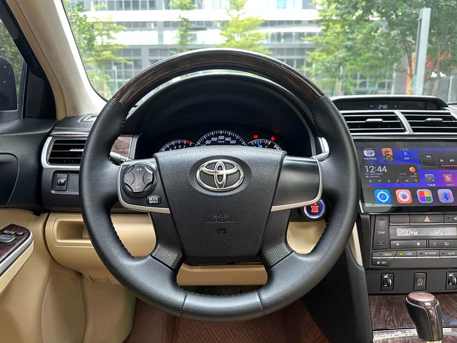 Toyota Camry 2017 car image #19