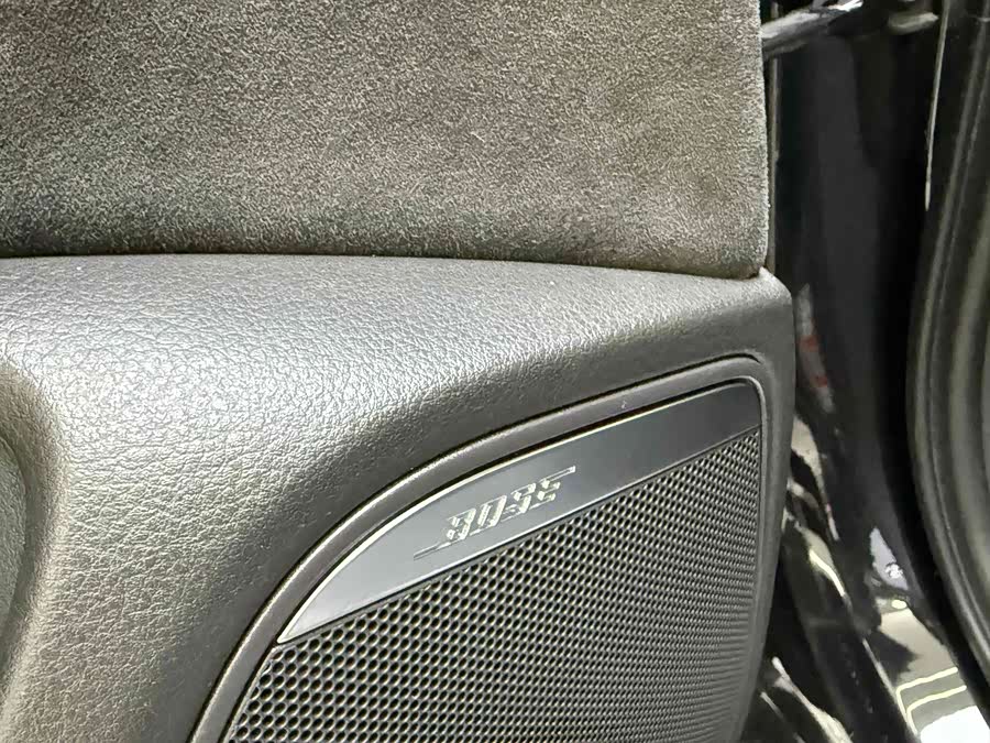 Audi S6 2013 car image #19