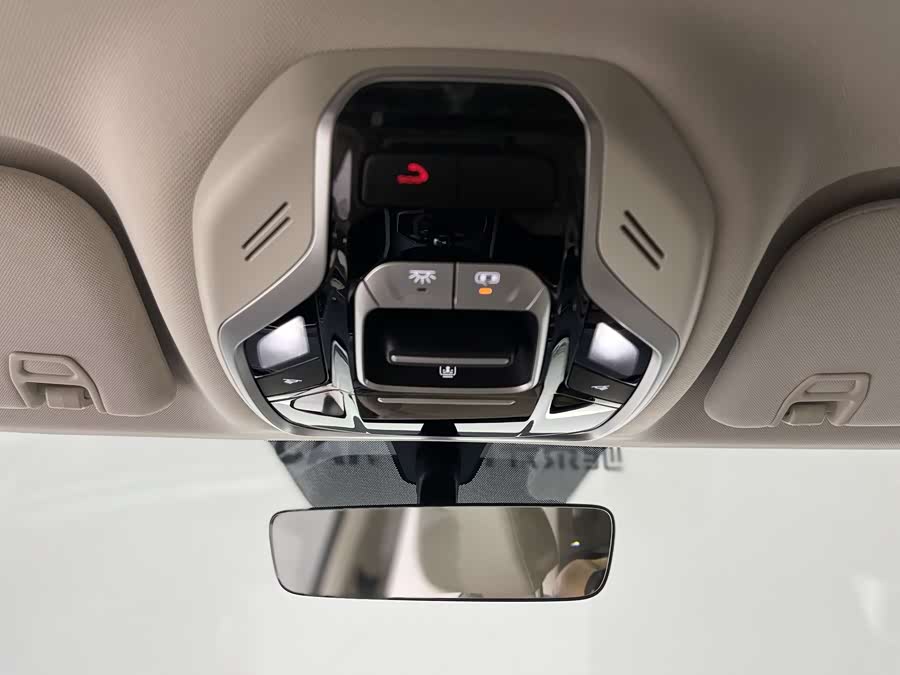 GEELY Monjaro MHEV 2023 car image #19