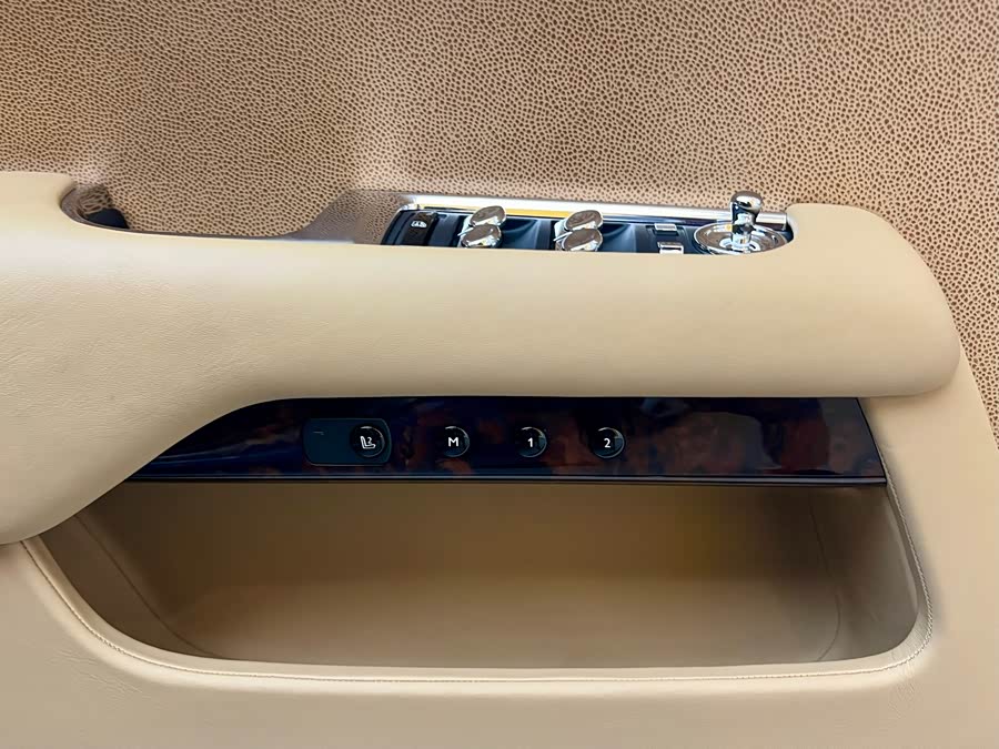 劳斯莱斯 魅影 2014 汽车图片 #19