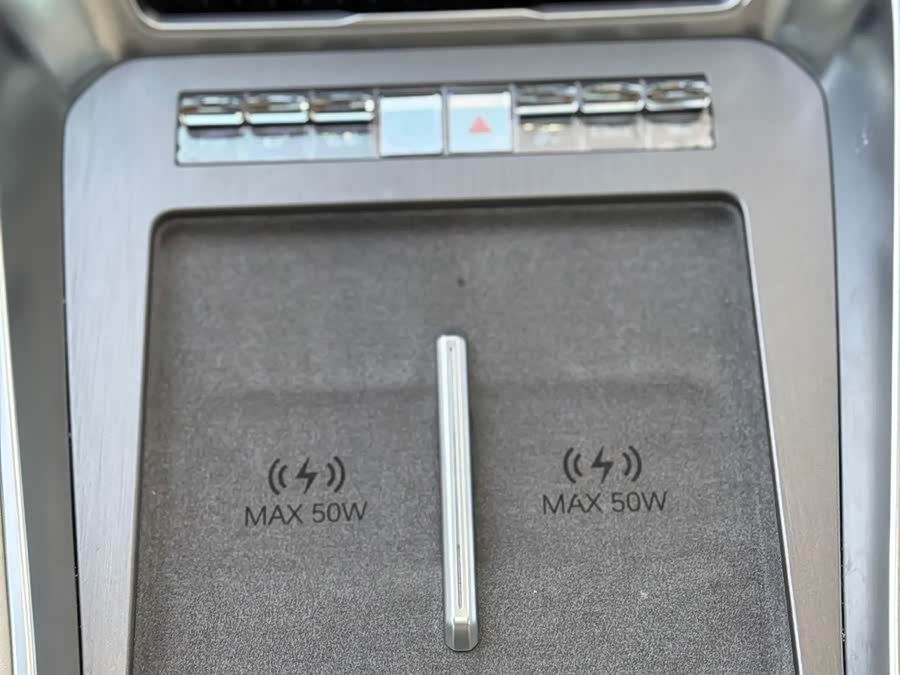 Denza N9 2025 imagem de carro #19