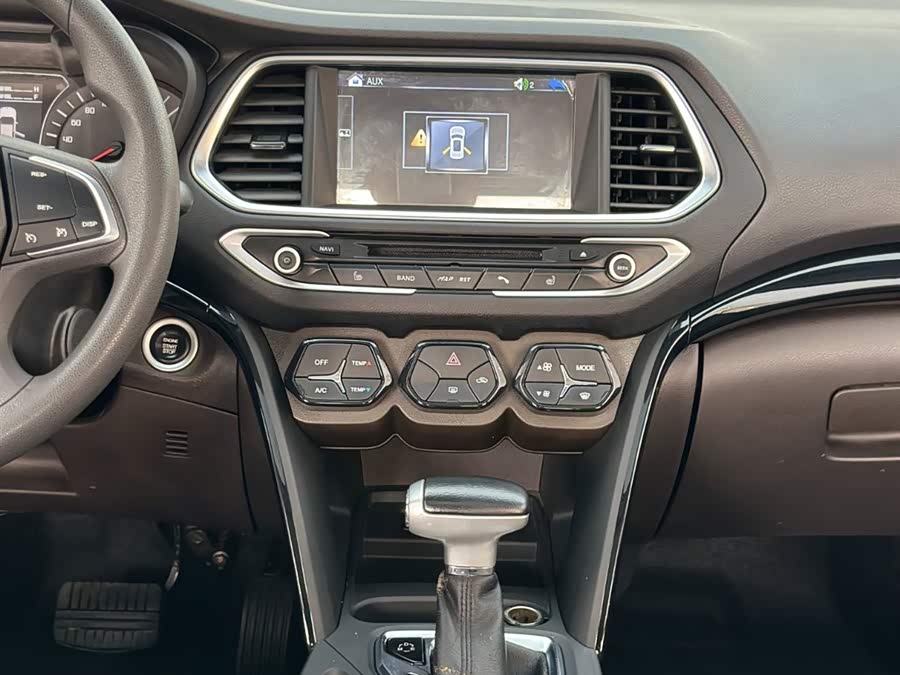 GAC Trumpchi GS4 2016 #19 GAC Trumpchi GS4 2016 car image #19