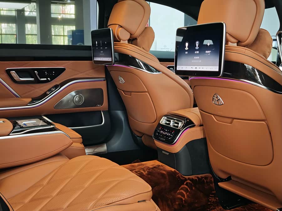 Mercedes-Benz Maybach S Class 2023 car image #19