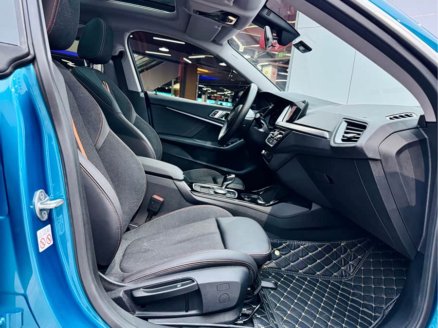 BMW 2 Series (Imported) 2023 #19 BMW 2 Series (Imported) 2023 car image #19