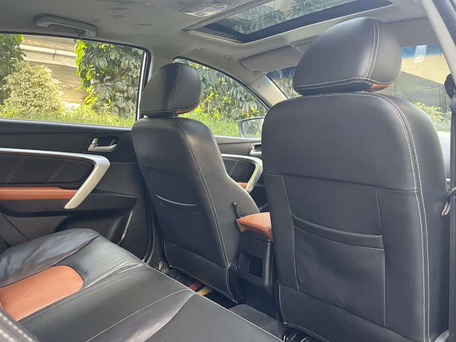 GEELY Emgrand 2015 car image #19