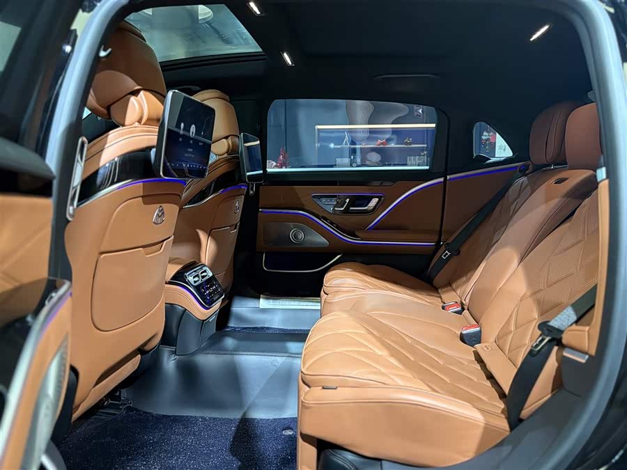 Mercedes-Benz Maybach S Class 2024 car image #19