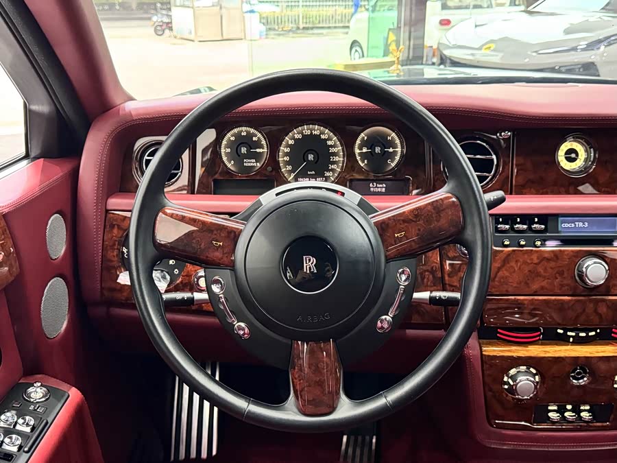 劳斯莱斯 幻影 2011 #19 劳斯莱斯 幻影 2011 汽车图片 #19