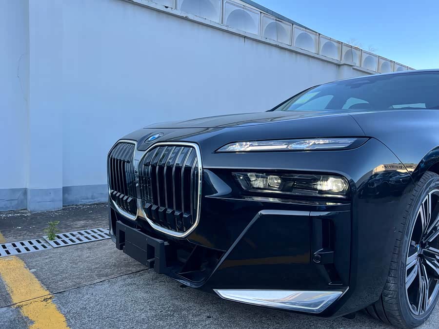 BMW 7 Series #19 BMW 7 Series car image #19